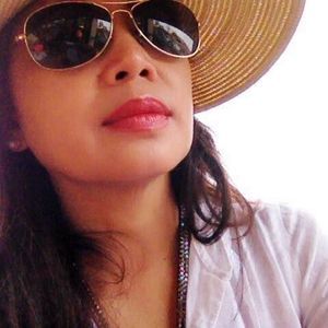 Meet your Posher, Antonia